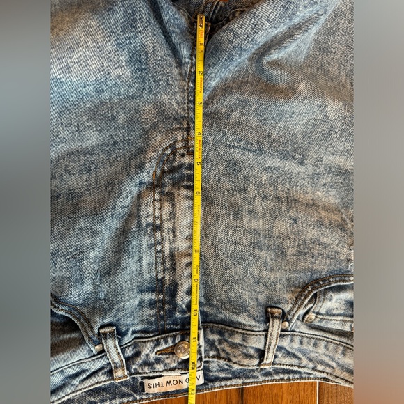 Acid wash jeans - Picture 3 of 7